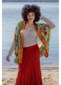 Hanae Cape