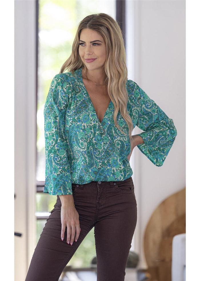 Beatrix Crossover top