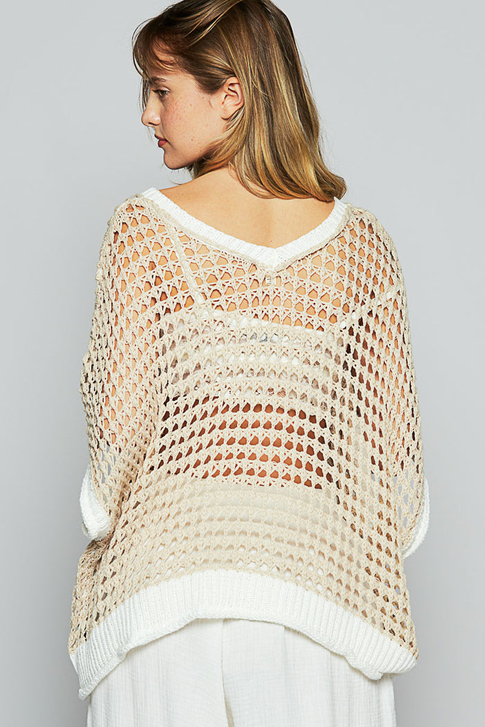UST212 - Crochet Peace Top