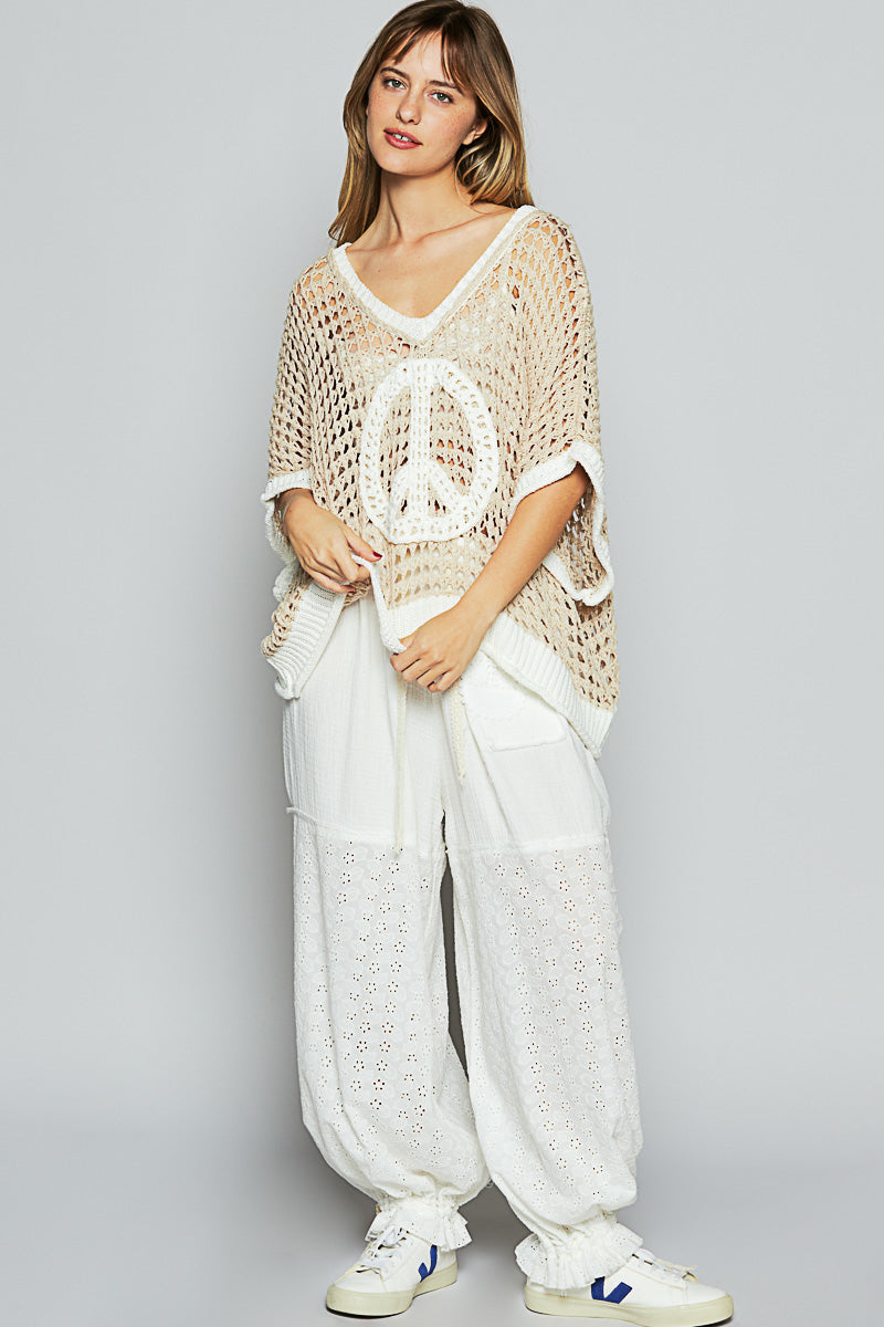 UST212 - Crochet Peace Top