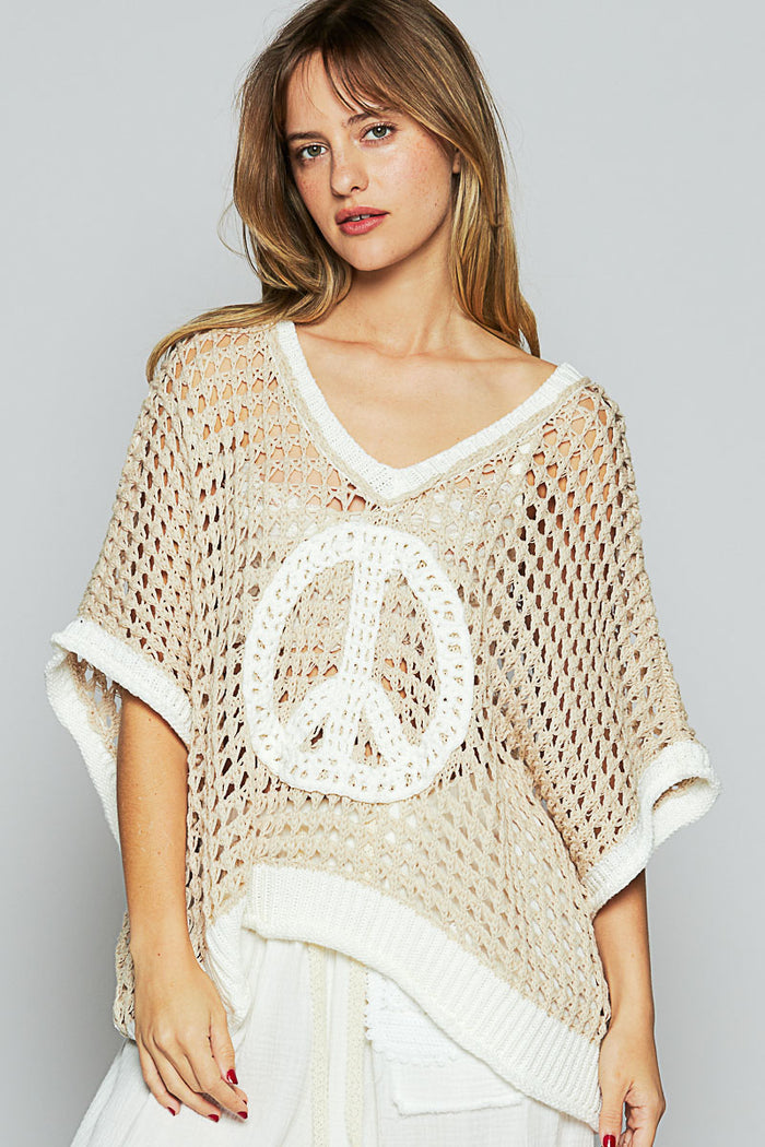 UST212 - Crochet Peace Top