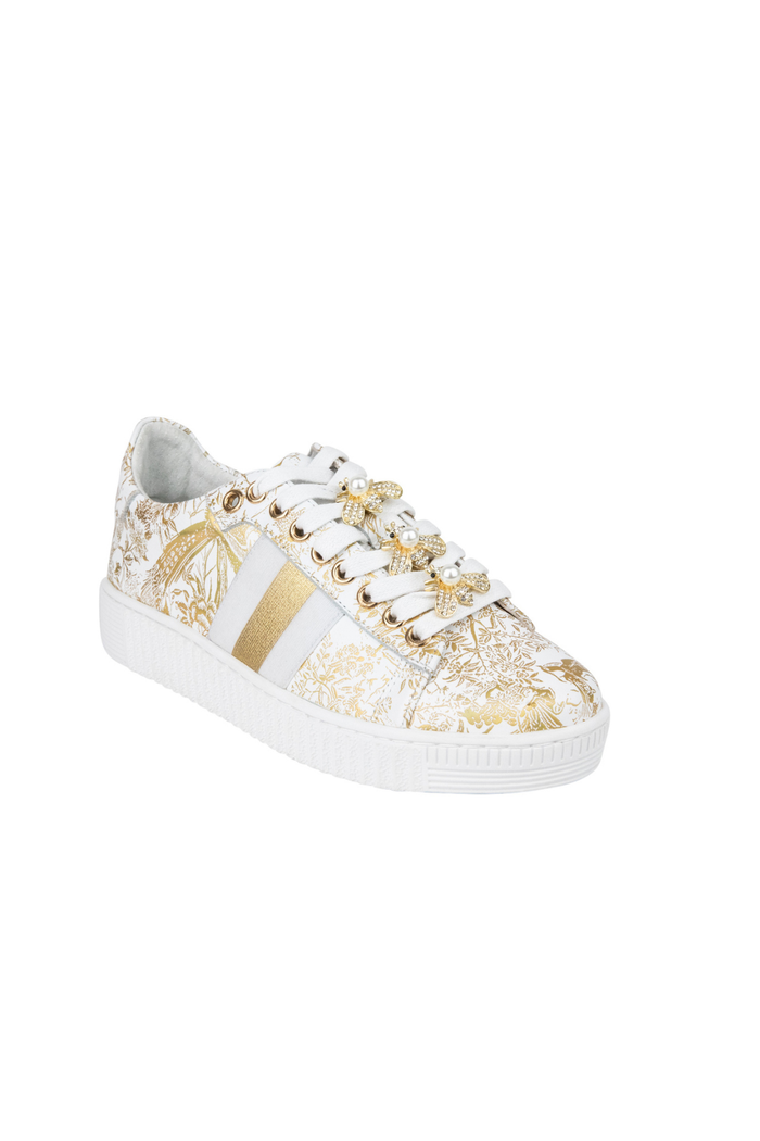 Bee Shoe in white and gold with flower detail, front view