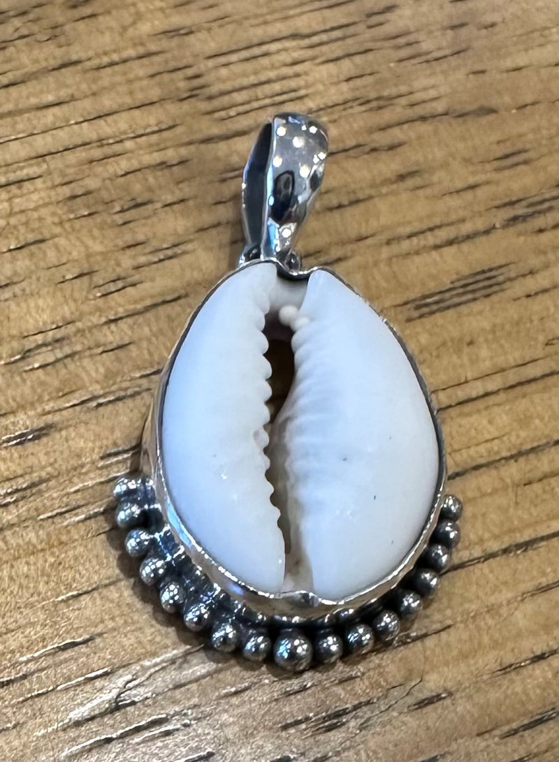 Sterling Silver Shell Cowrie Pendant - DT120