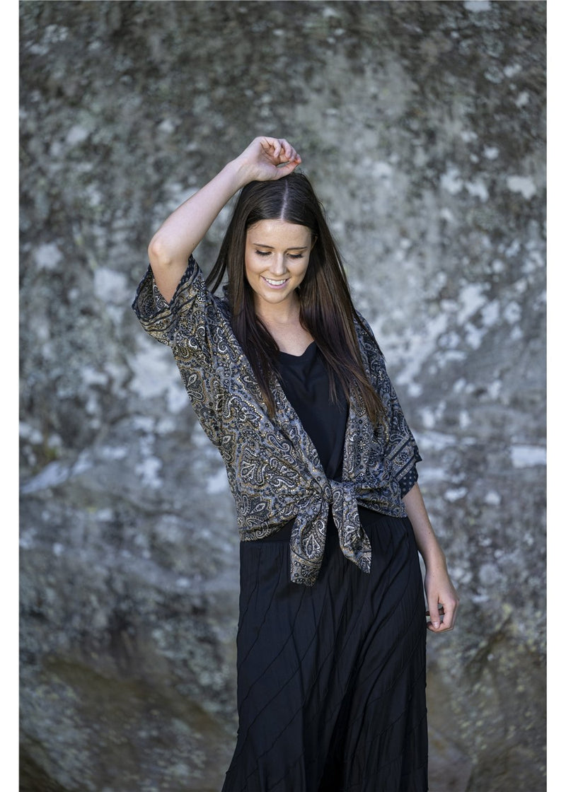 Astrid Kimono