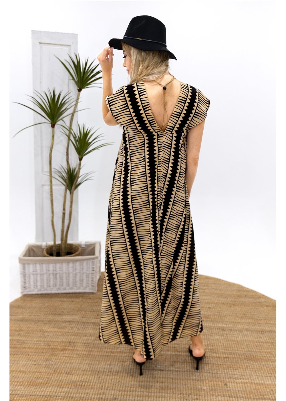 Hemi Cotton Dress - Black