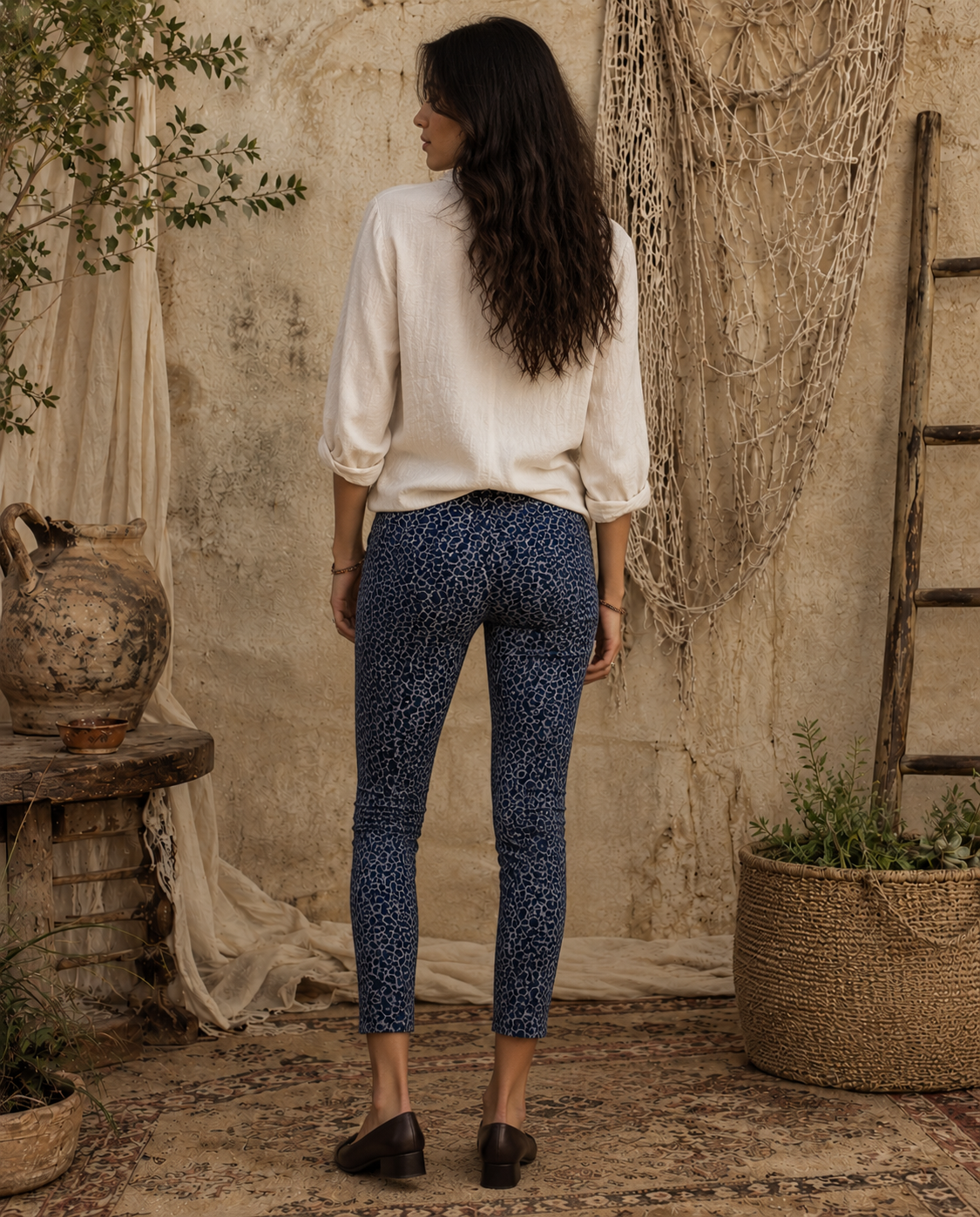 UP Pant - Bouquet Petal Slit Ankle Pants