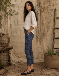 UP Pant - Bouquet Petal Slit Ankle Pants