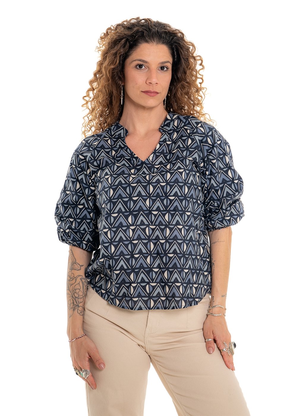 Katie geometric print Mai top side view in tonal grey and charcoal cotton, V-neck and 3/4 sleeves - Cienna Designs