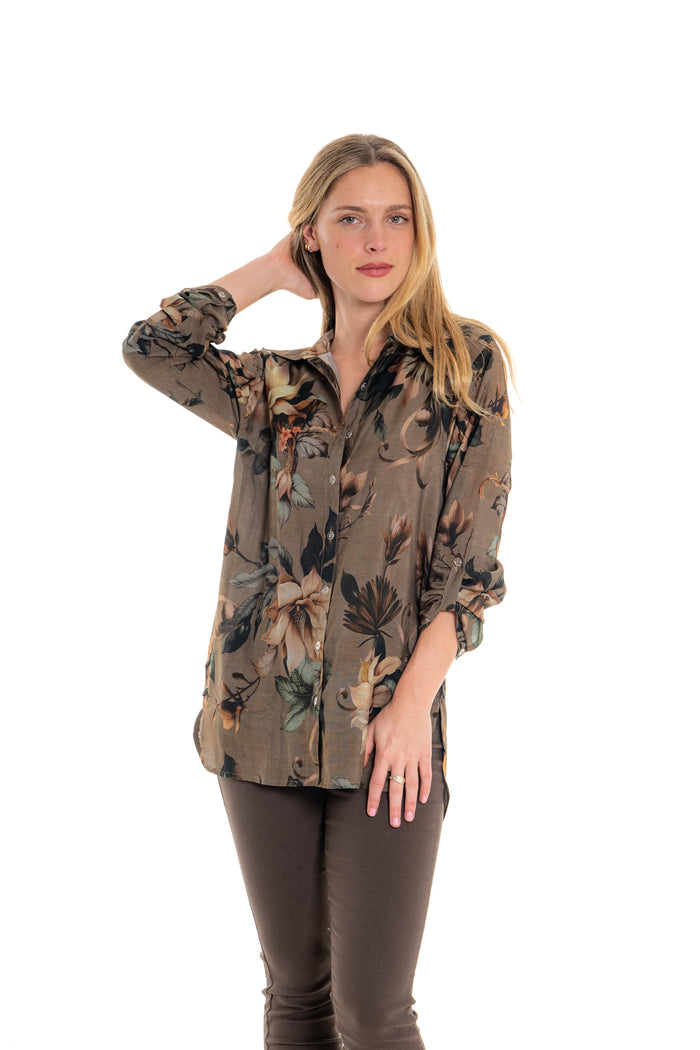 Magnolia Shirt – relaxed button-through silhouette in botanical floral plaided viscose