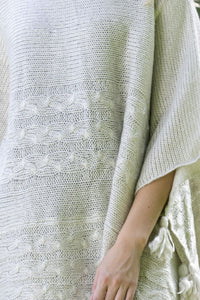 Poncho Pom Pom - Oat