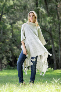 Poncho Pom Pom - Oat