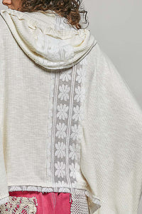 Relaxed Hoodie - UKT528B - Off White