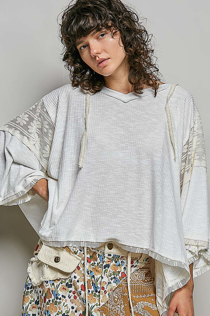 Relaxed Hoodie - UKT528B - Off White