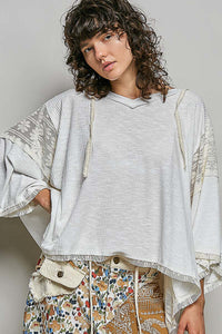 Relaxed Hoodie - UKT528B - Off White